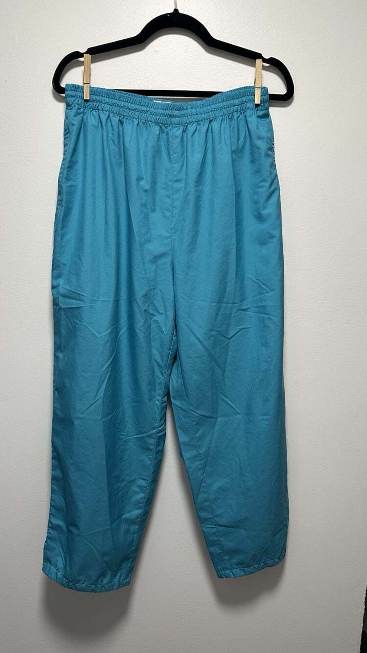 New Balance Women’s Lightweight Track Pants Vintage Y2K, Size L, Light Blue